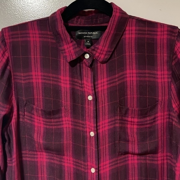 Banana Republic Womens LS Boyfriend Fit Button Down Blouse Sz M - Picture 2 of 9